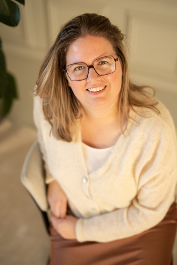 Nicole Colijn | Business mentor, branding fotograaf en maker van herinneringsstillevens